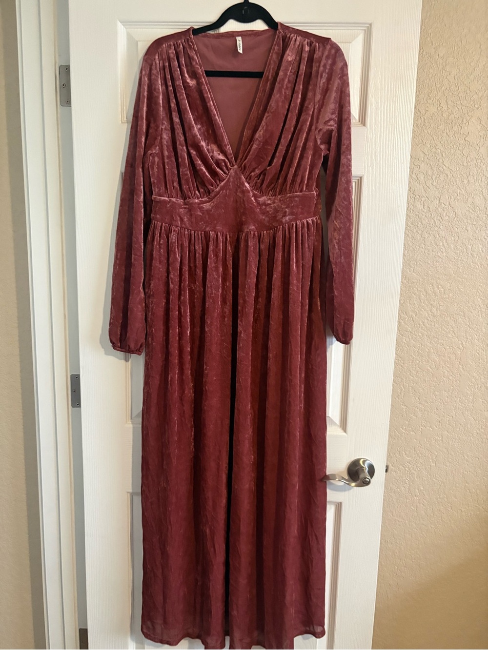 Halara Maxi Dress - Picture 2 of 6